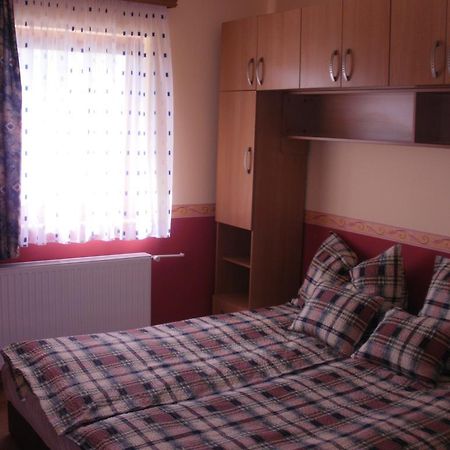 Bodzavirag Apartman Залакарос Екстериор снимка