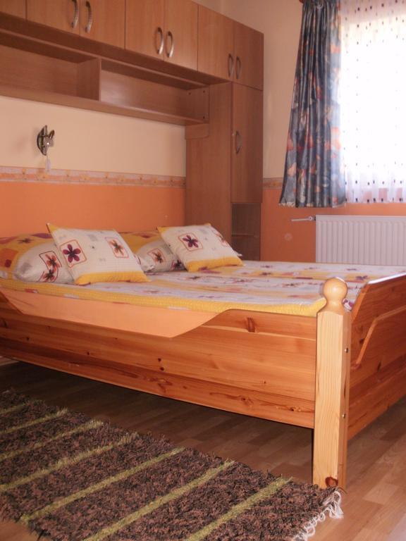 Bodzavirag Apartman Залакарос Екстериор снимка
